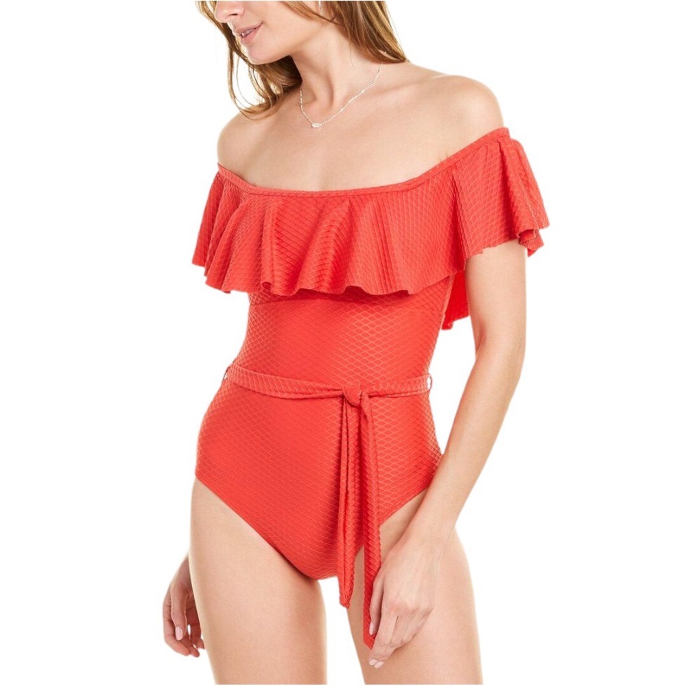 ATHENA
ATHENA OFF-SHOULDER ONE-PIECE